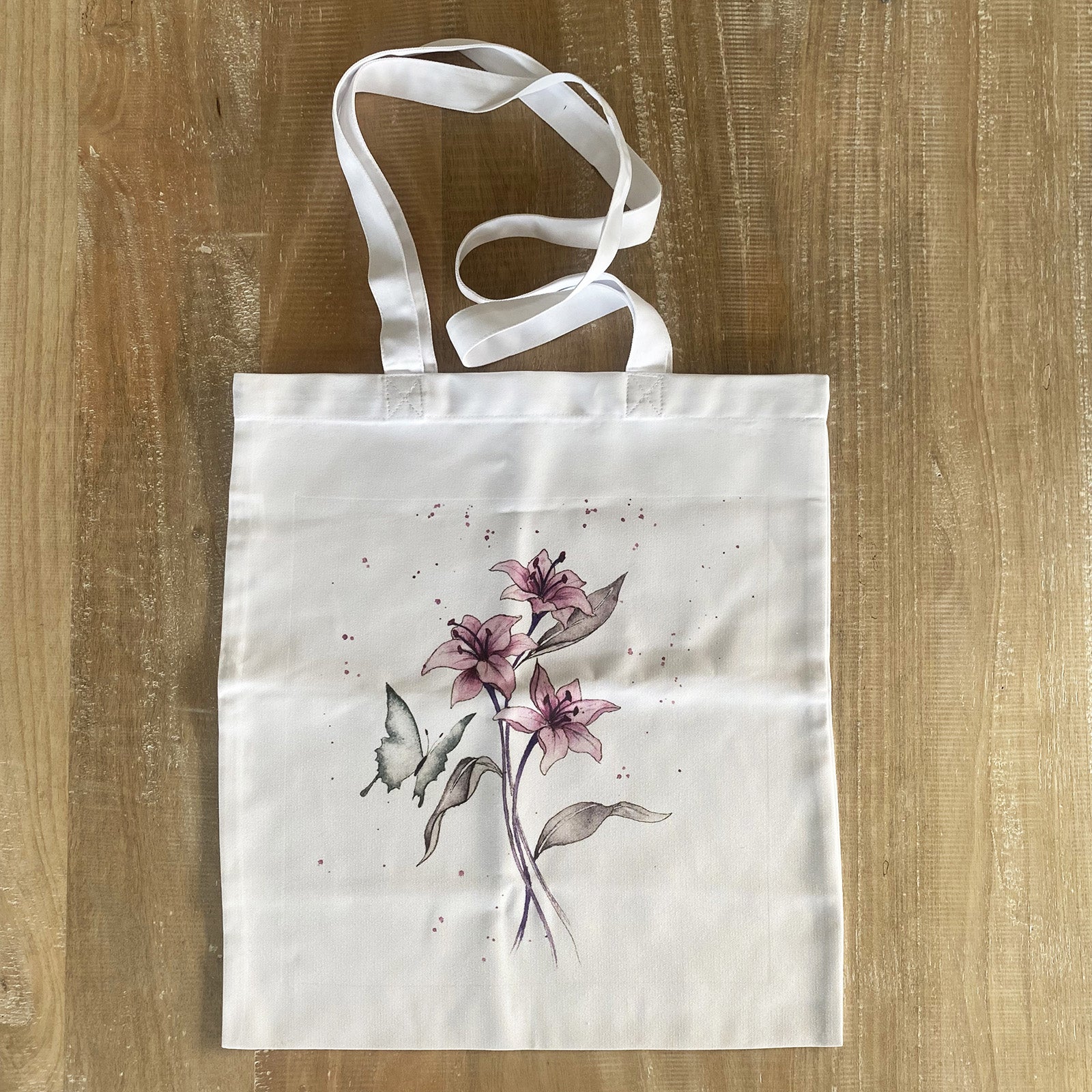 soquarelle - illustration - aquarelle - floral - Suisse - illustratrice - botanique - fleurs - nature - papillon - sac cabas tote bag